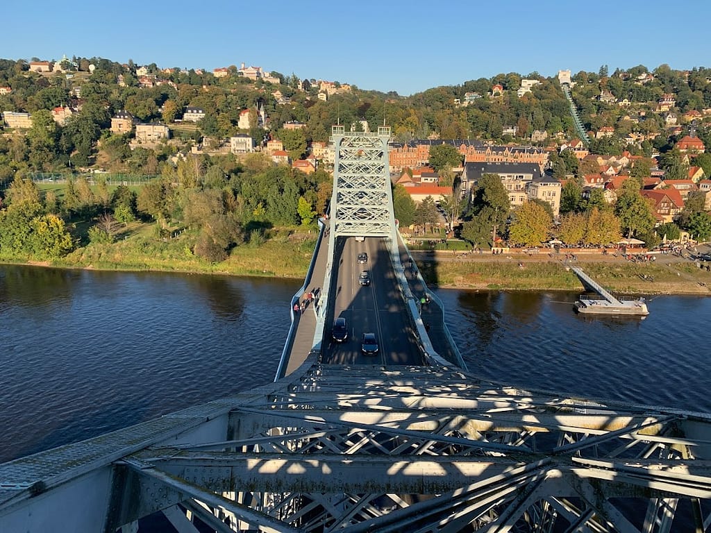 Bilder des Monats Oktober 2021 9 Blick von den Pylonen des Blauen Wunders