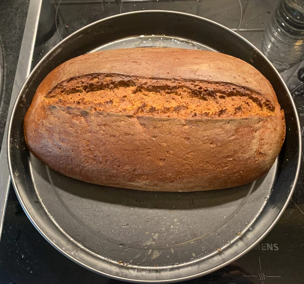 Das Roggenbrot ist fertig