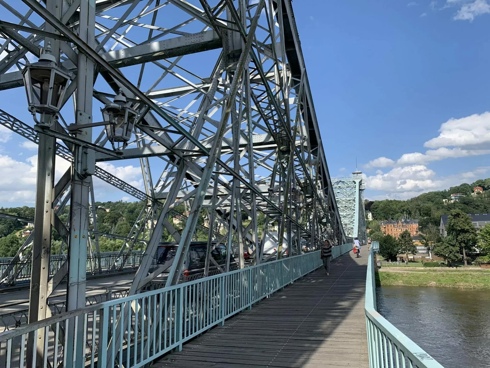 Auf dem Blauen Wunder