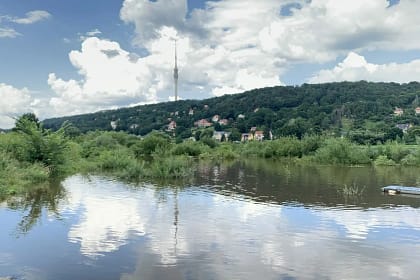 Bildergalerie die Elbe am Laubegaster Ufer 4 Elbe im Schatten