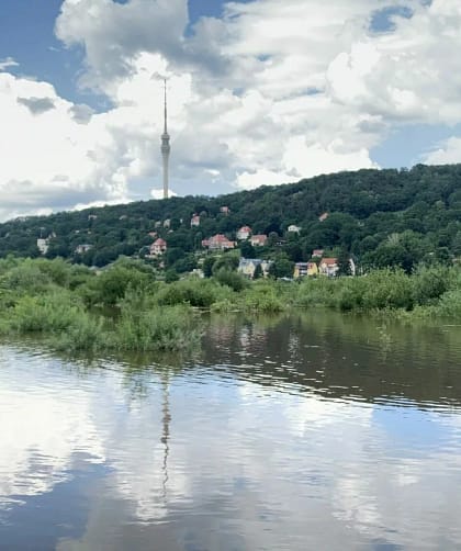 Bildergalerie die Elbe am Laubegaster Ufer 3 Elbe im Schatten