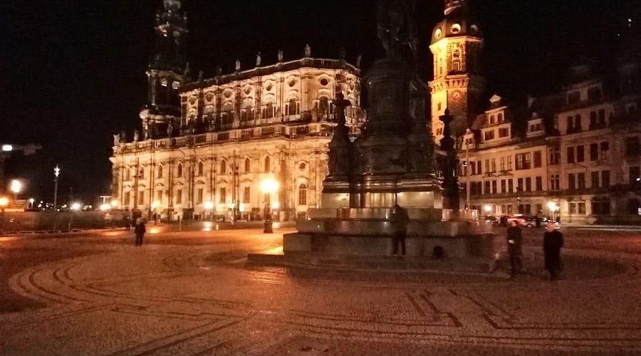 Dresdner-Altstadt-bei-Nacht