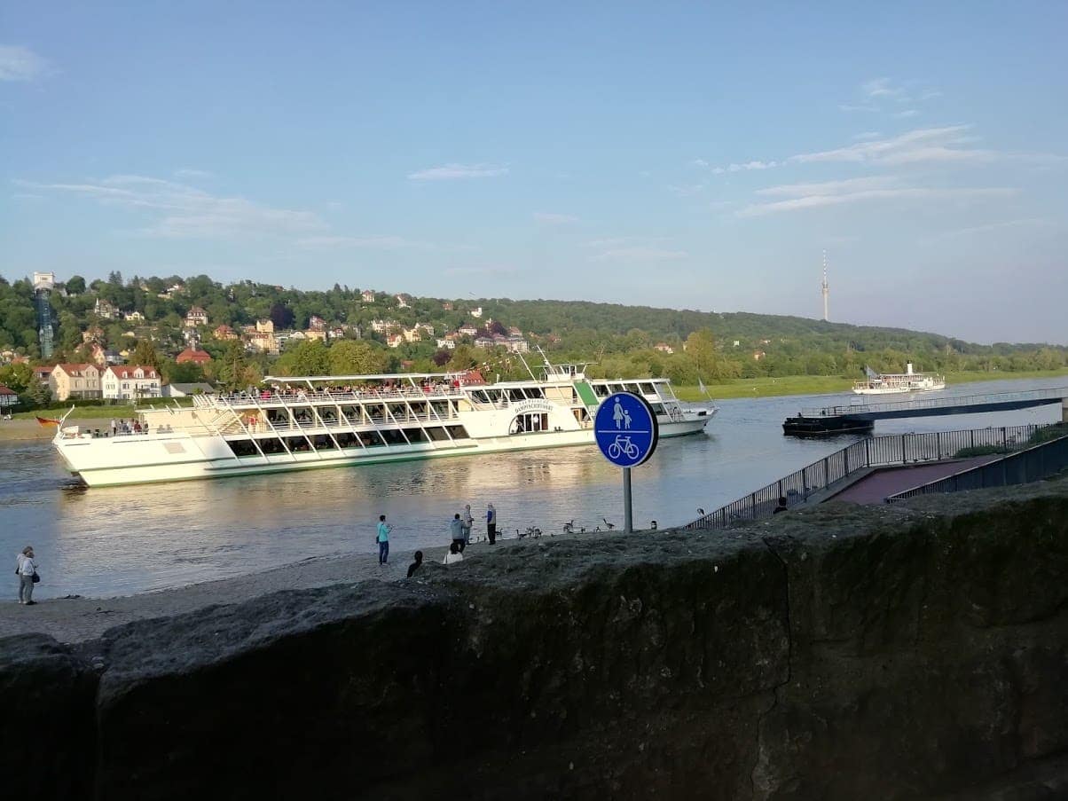 Bildergalerie die Elbe am Laubegaster Ufer 36 Dresdner Dampferflotte