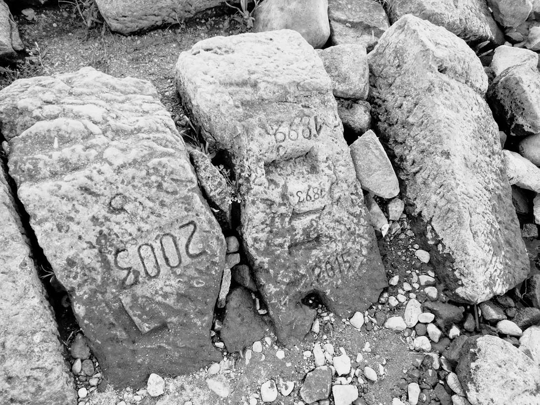 Bildergalerie die Elbe am Laubegaster Ufer 17 Hungersteine am Laubegaster Ufer