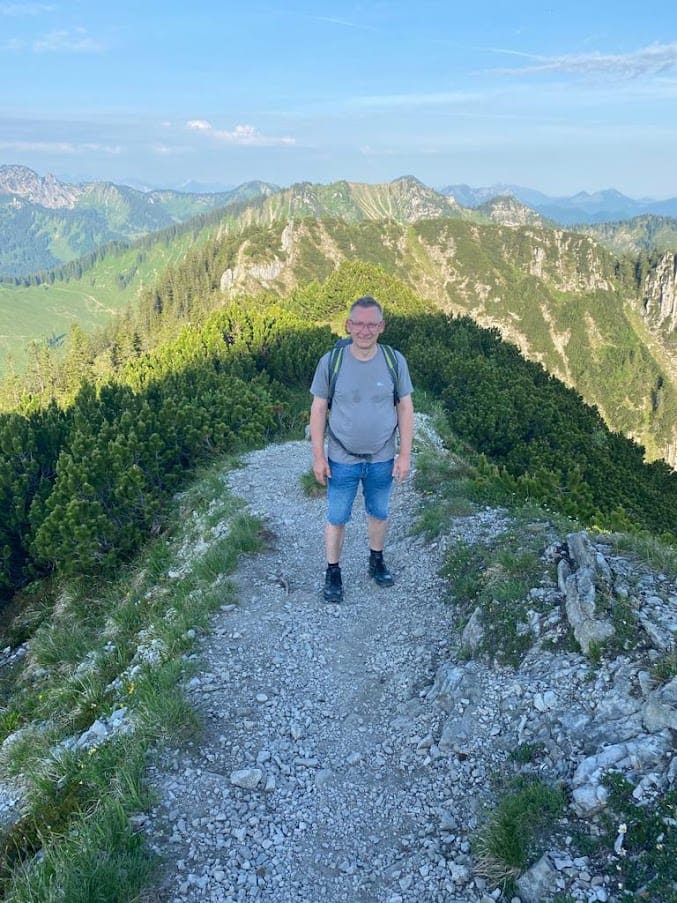 Unterwegs auf dem Wandersteig zum Brecherspitz