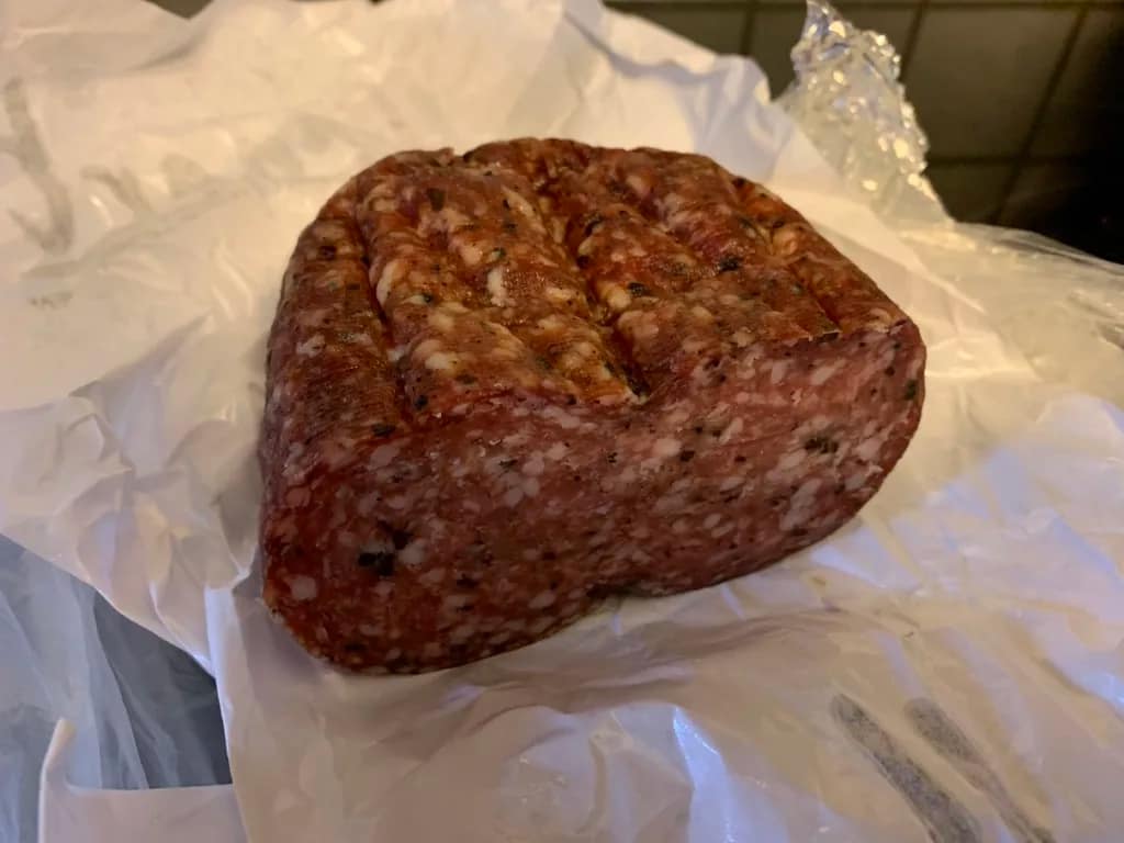 Tages-Update 06.12.22: Nikolaus | Short Storys | Neue Gutscheine 2 Trüffelsalami