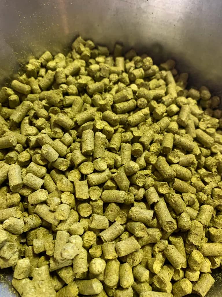 Mein Bierbrau-Kurs im Brauhaus Radebeul 13 Am 1. April war ich zum Bierbraukurs im Brauhaus Radebeul. Es hat Riesenspaß gemacht, und hier möchte ich ein paar Eindrücke davon wiedergeben.