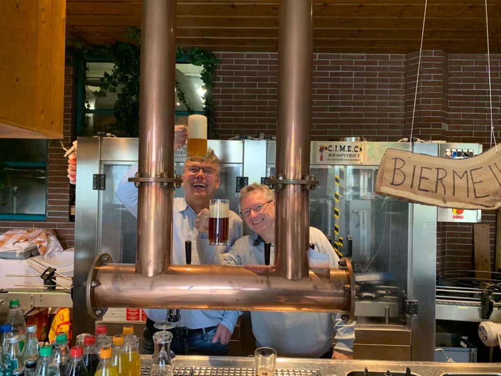 Mein Bierbrau-Kurs im Brauhaus Radebeul 18 Am 1. April war ich zum Bierbraukurs im Brauhaus Radebeul. Es hat Riesenspaß gemacht, und hier möchte ich ein paar Eindrücke davon wiedergeben.