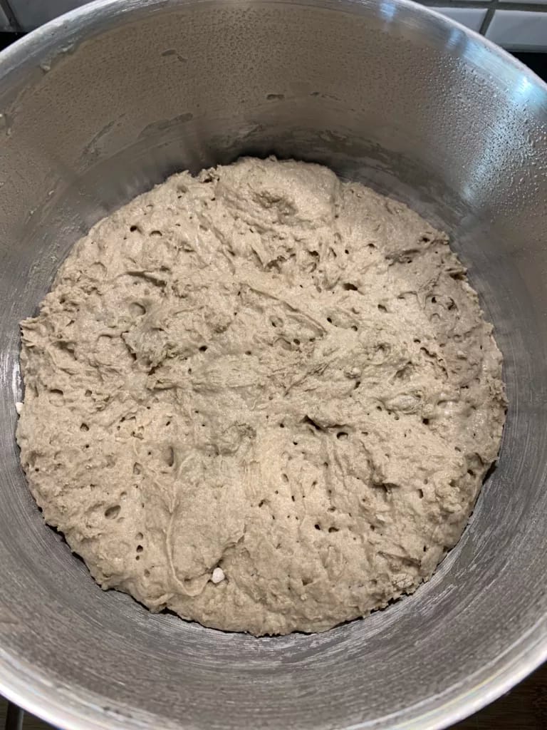 Roggensauerteig aus Roggenmehl - Vorteile von Brot mit Sauerteig